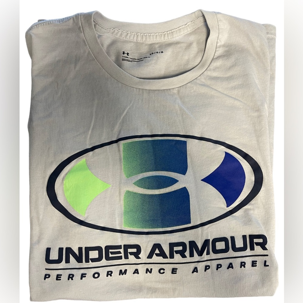 *Under Armour Mens Graphic T-Shirt*